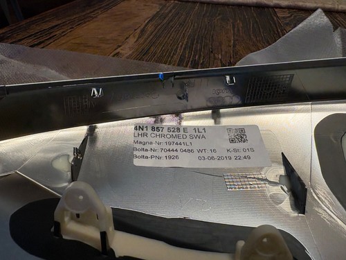 New Audi A6 A7 C8 S8 Front Right Door Mirror Cover 4N1857528E OEM - Image 8