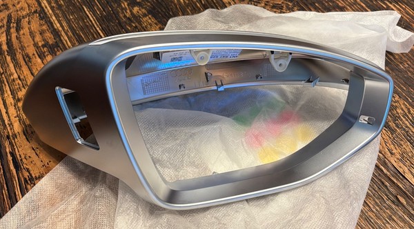 New Audi A6 A7 C8 S8 Front Right Door Mirror Cover 4N1857528E OEM