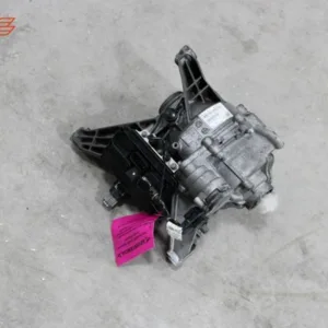 2020 - 2025 LAND ROVER DISCOVERY SPORT AWD REAR DIFFERENTIAL AXLE CARRIER OEM