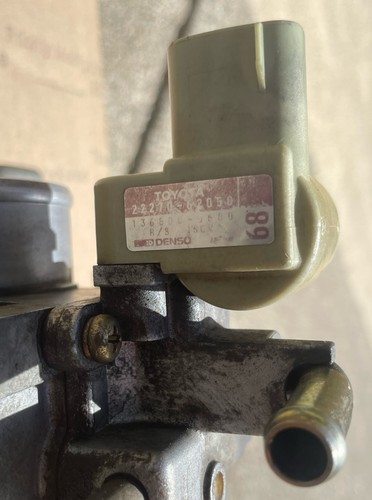 Toyota 4Runner Throttle Body Valve Assembly 3.4L V6 22210-62220 OEM 1996-2001 - Image 6