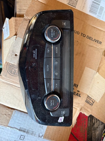2014-2016 NISSAN ROGUE HVAC AC HEATER CLIMATE CONTROL PANEL OEM 27500-4BA0A