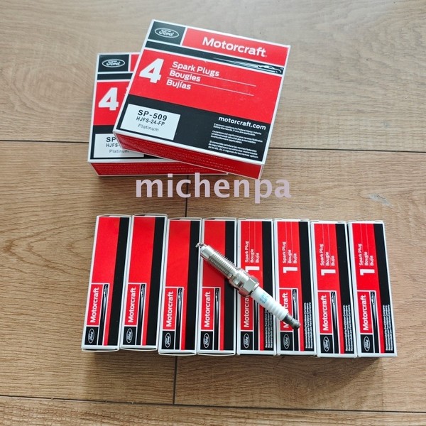 set 8 MOTORCRAFT Spark Plugs SP-509 For Ford F150 EXPLORER LINCOLN 6.8L 5.4L