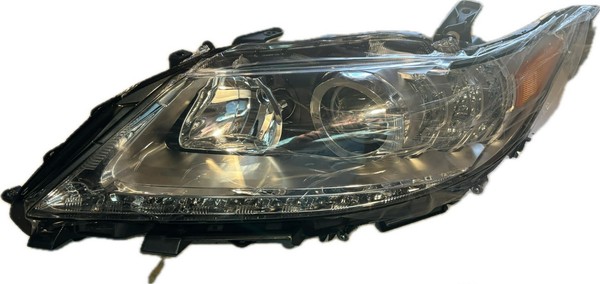 2013-2015 Lexus ES350 ES300h LED DRL Halogen Projector Headlight Driver Side