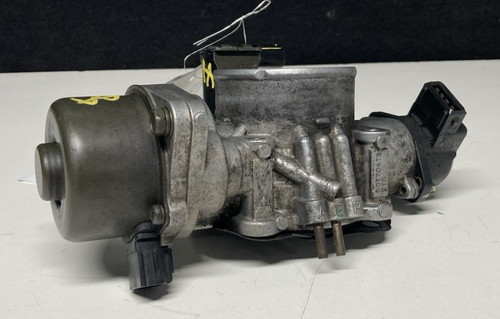 2003-2006 Hyundai Santa Fe 3.5L Throttle Body Assembly OEM E0T70473 - Image 3