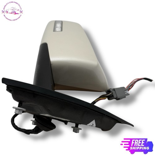 2013-2017 Chevrolet Traverse Right Passenger Side View Door Mirror White OEM - Image 8