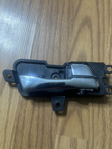 2011-2014 Hyundai Sonata Rear Right Passenger Side Inner Door Handle Assembly - Image 3