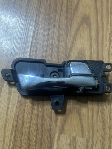 2011-2014 Hyundai Sonata Rear Right Passenger Side Inner Door Handle Assembly - Image 4