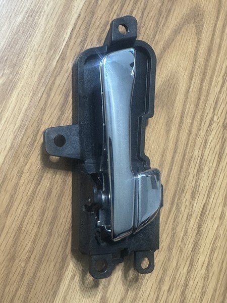 2011-2014 Hyundai Sonata Rear Right Passenger Side Inner Door Handle Assembly
