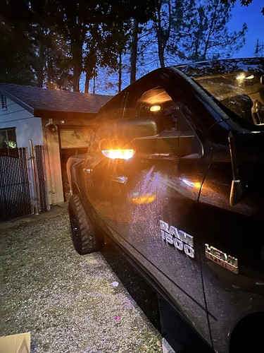 Right/Passenger Side For 13-19 Ram 1500 Power Fold + Heated + LED Signal Mirror - Image 16